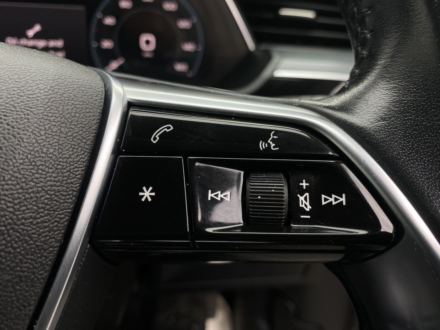 Used Audi e-tron 2020 for sale - 77632466: Photo 54