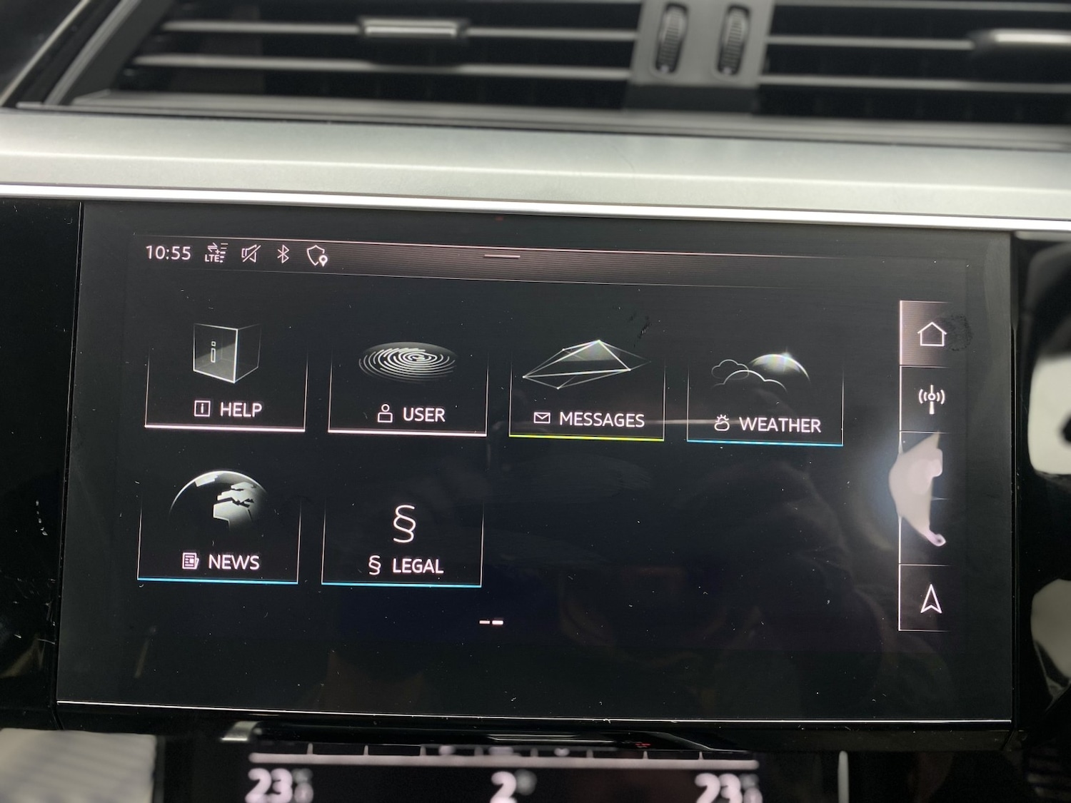 Used Audi e-tron 2020 for sale - 77632466: Photo 59