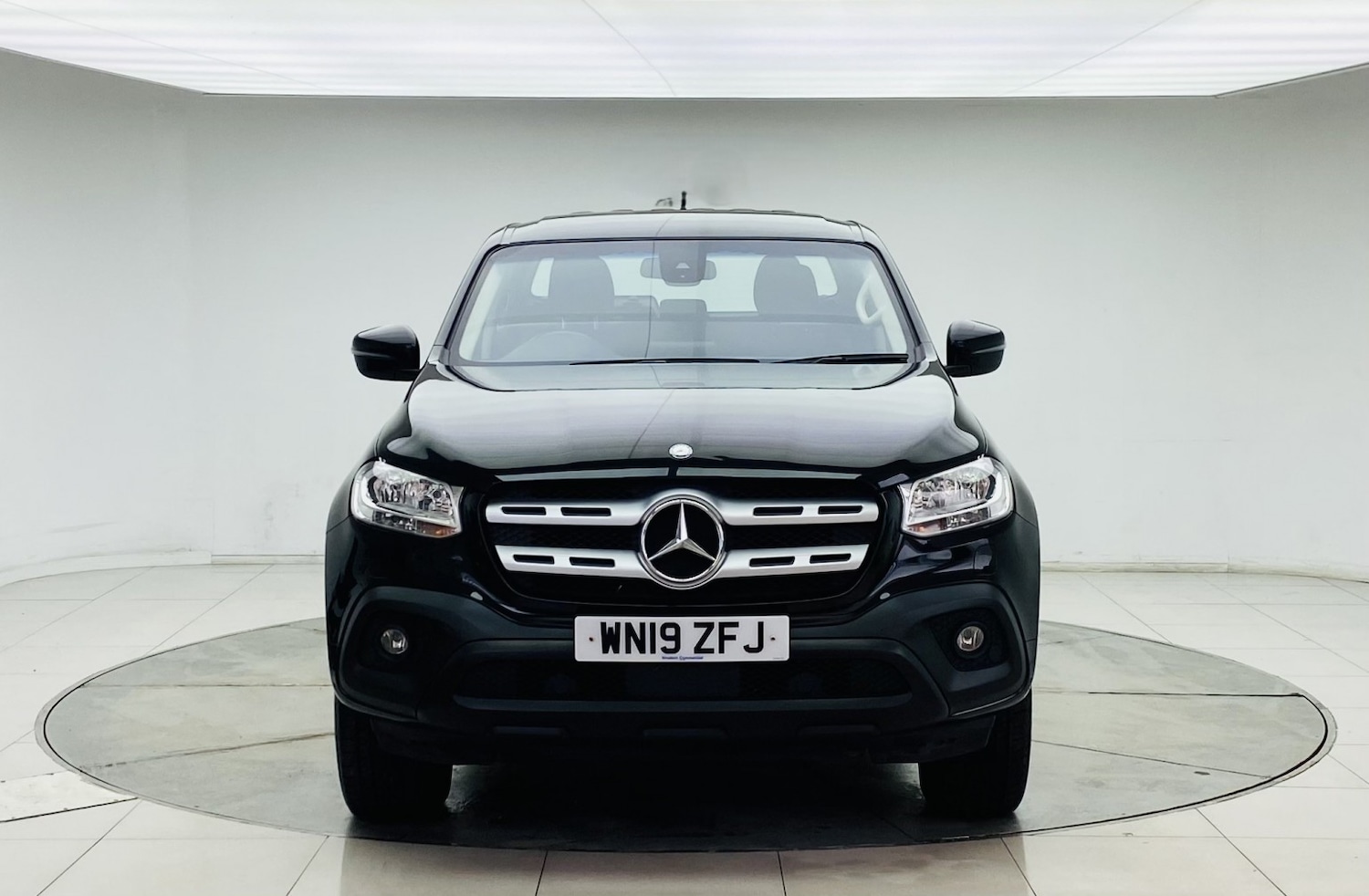 Used Mercedes-Benz X Class 2019 for sale - 77453299: Photo 2