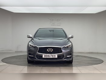 Used Infiniti Q30 2016 for sale - 78155431: Photo