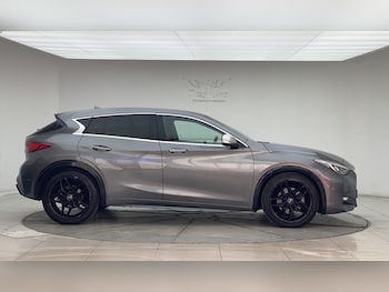 Used Infiniti Q30 2016 for sale - 78155431: Photo