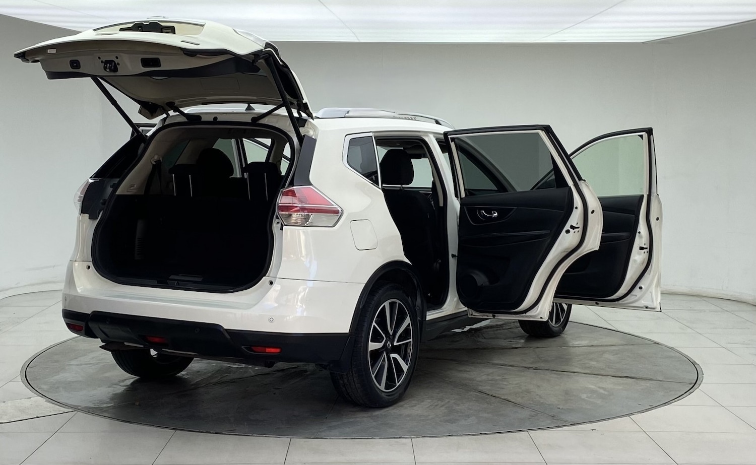 Used Nissan X-Trail 2016 for sale - 77453290: Photo 4