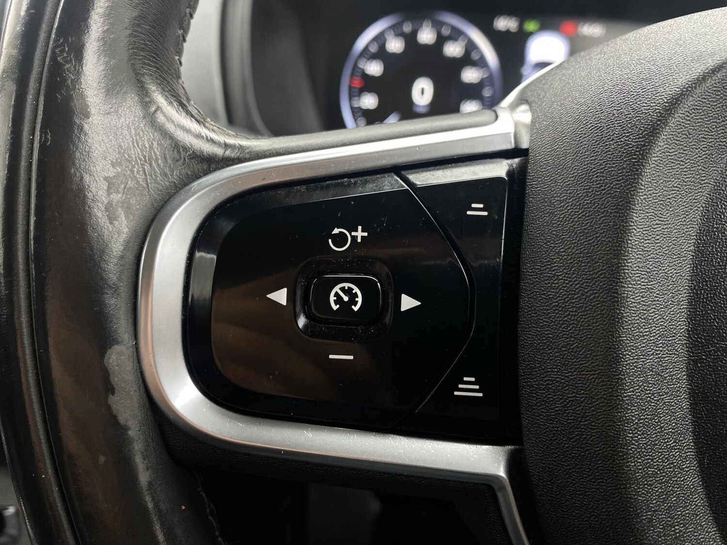 Used Volvo XC90 2015 for sale - 77851347: Photo 54