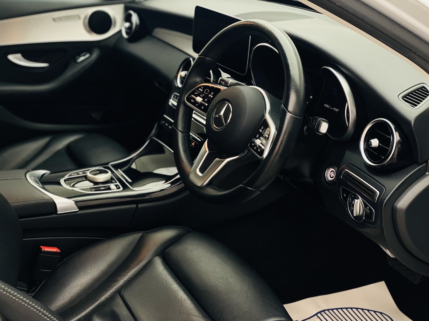 Used Mercedes-Benz C Class 2021 for sale - 77548350: Photo 39