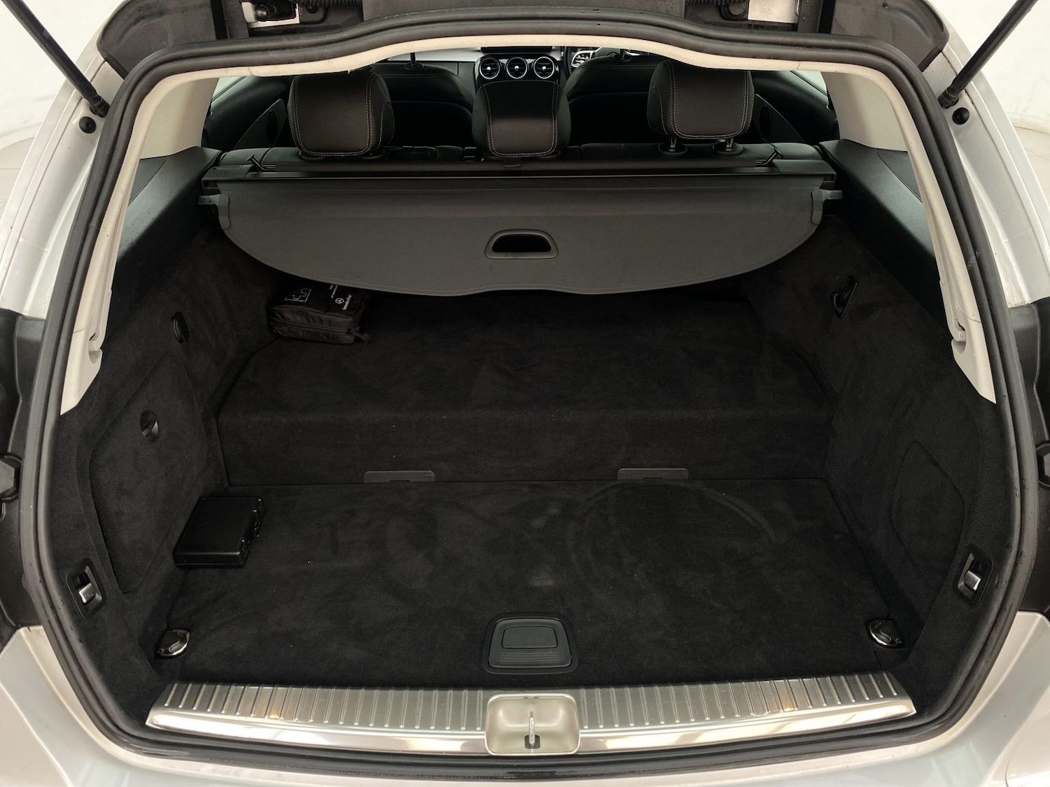 Used Mercedes-Benz C Class 2021 for sale - 77548350: Photo 46