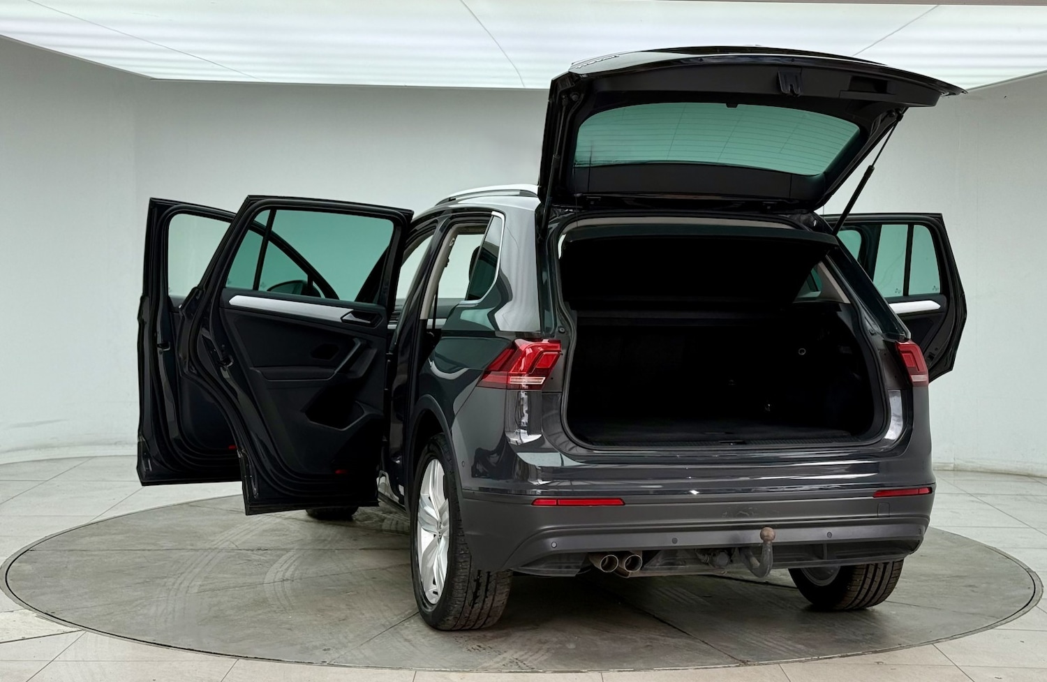 Used Volkswagen Tiguan 2020 for sale - 77453416: Photo 17