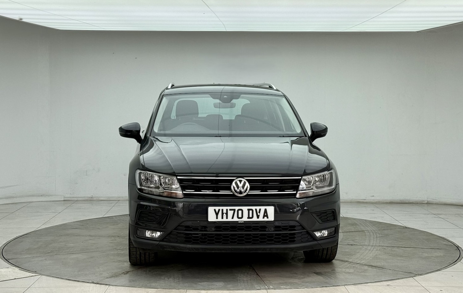 Used Volkswagen Tiguan 2020 for sale - 77453416: Photo 2