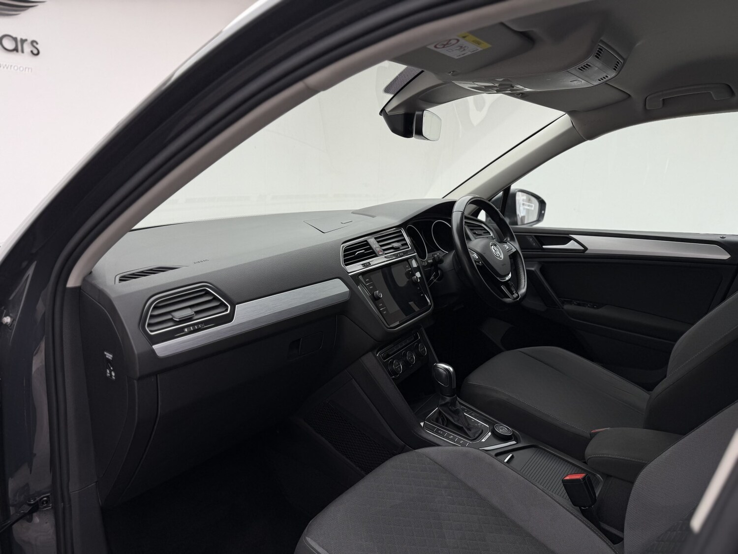 Used Volkswagen Tiguan 2020 for sale - 77453416: Photo 35