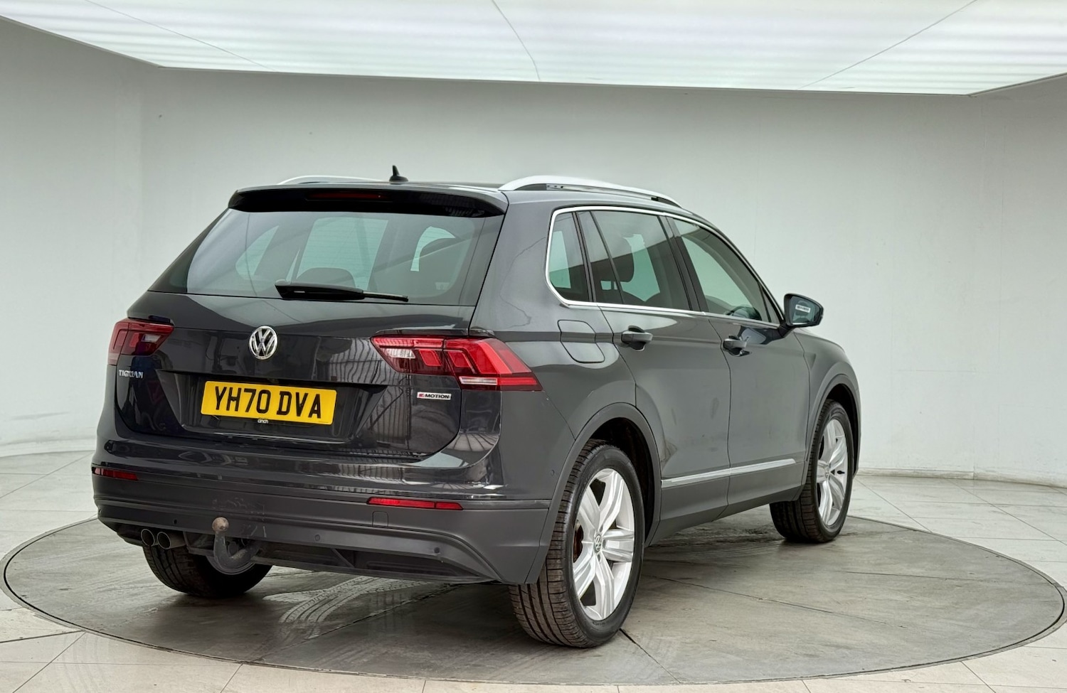 Used Volkswagen Tiguan 2020 for sale - 77453416: Photo 4