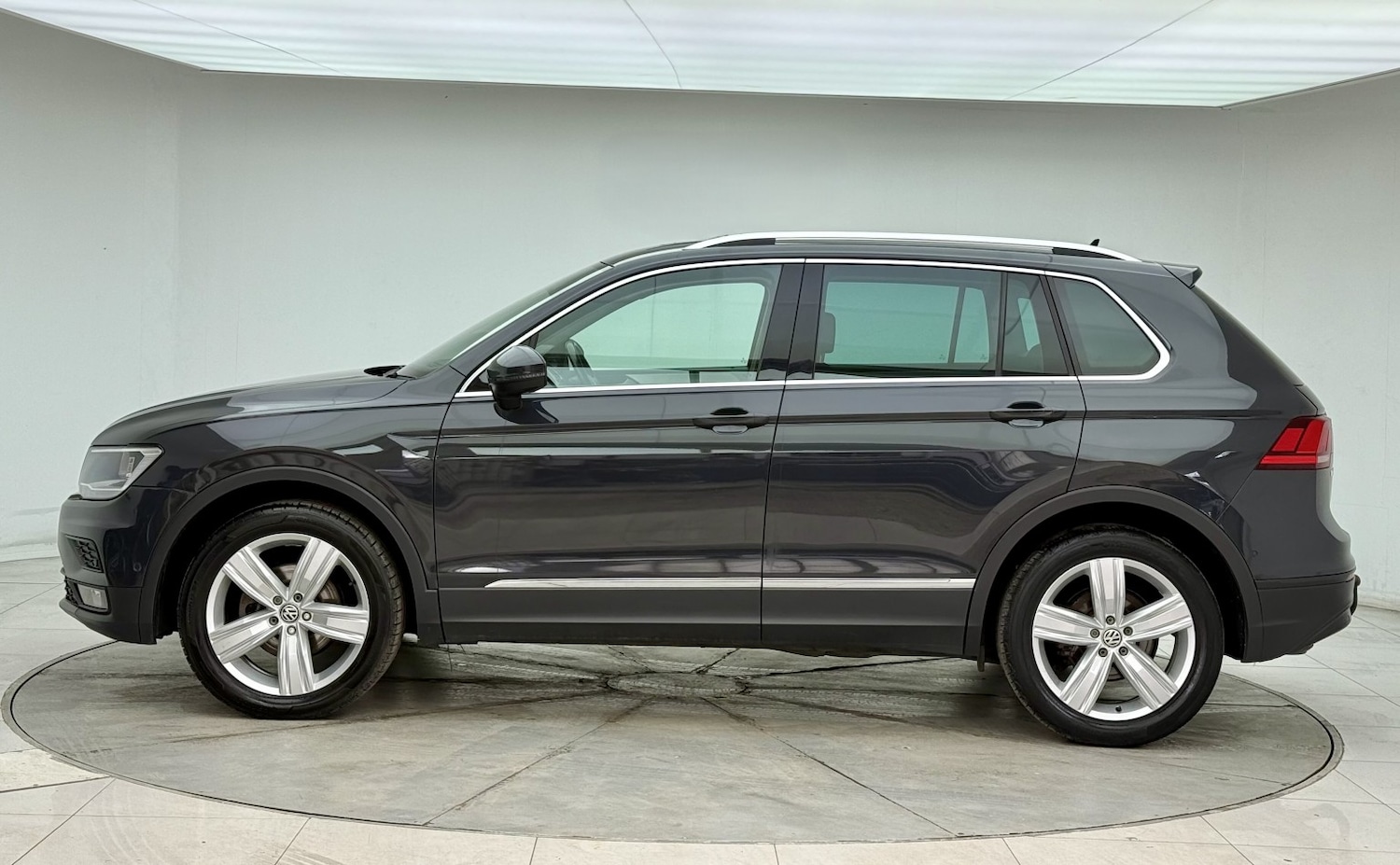 Used Volkswagen Tiguan 2020 for sale - 77453416: Photo 7