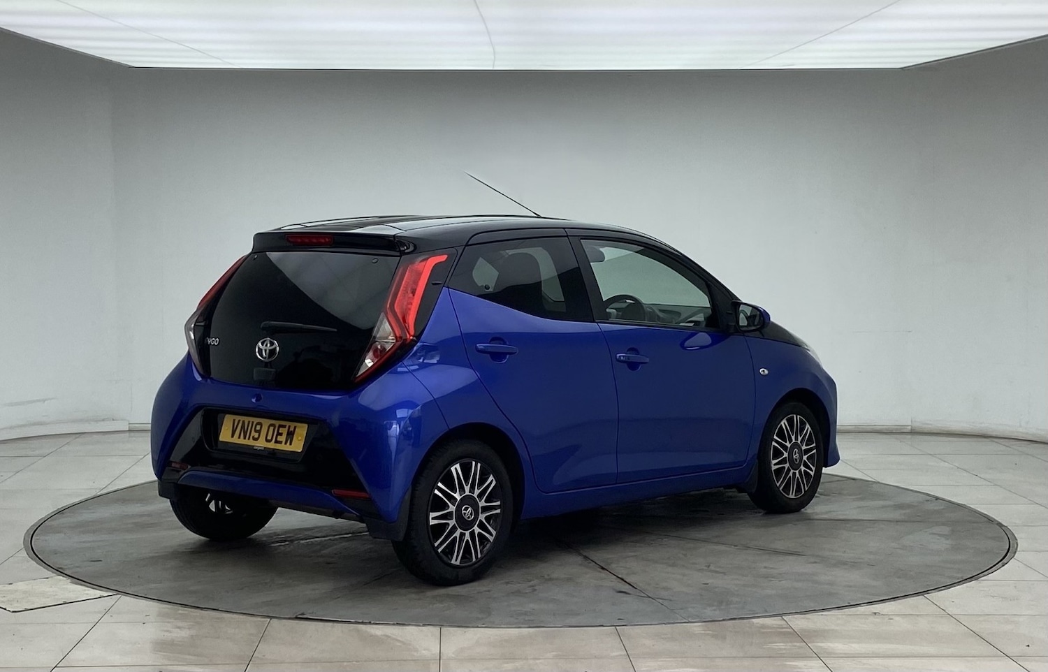 Used Toyota AYGO 2019 for sale - 77453240: Photo 4