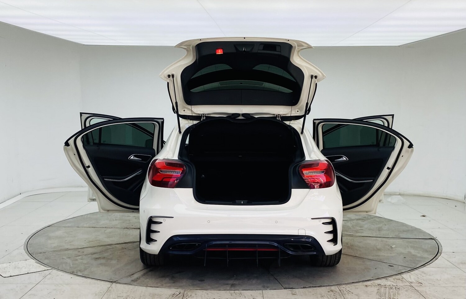 Used Mercedes-Benz A-Class 2016 for sale - 77977089: Photo 15