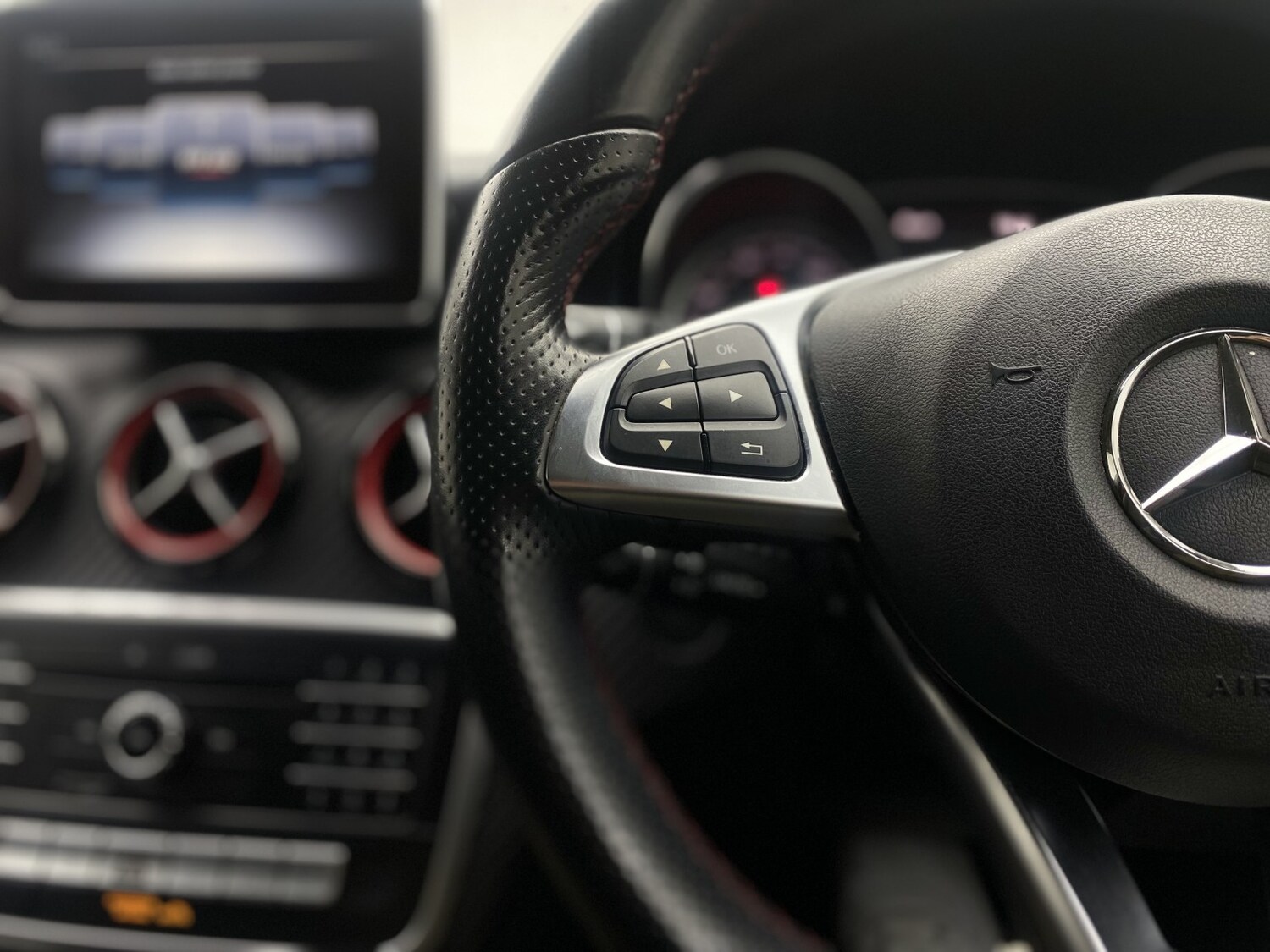 Used Mercedes-Benz A-Class 2016 for sale - 77977089: Photo 38