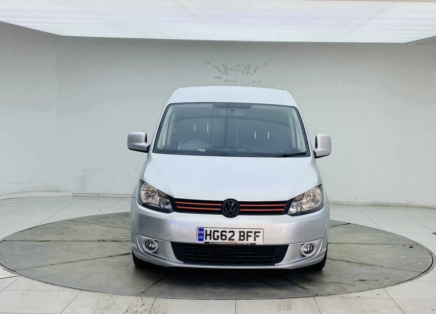 Used Volkswagen Caddy 2012 for sale - 77938196: Photo 2