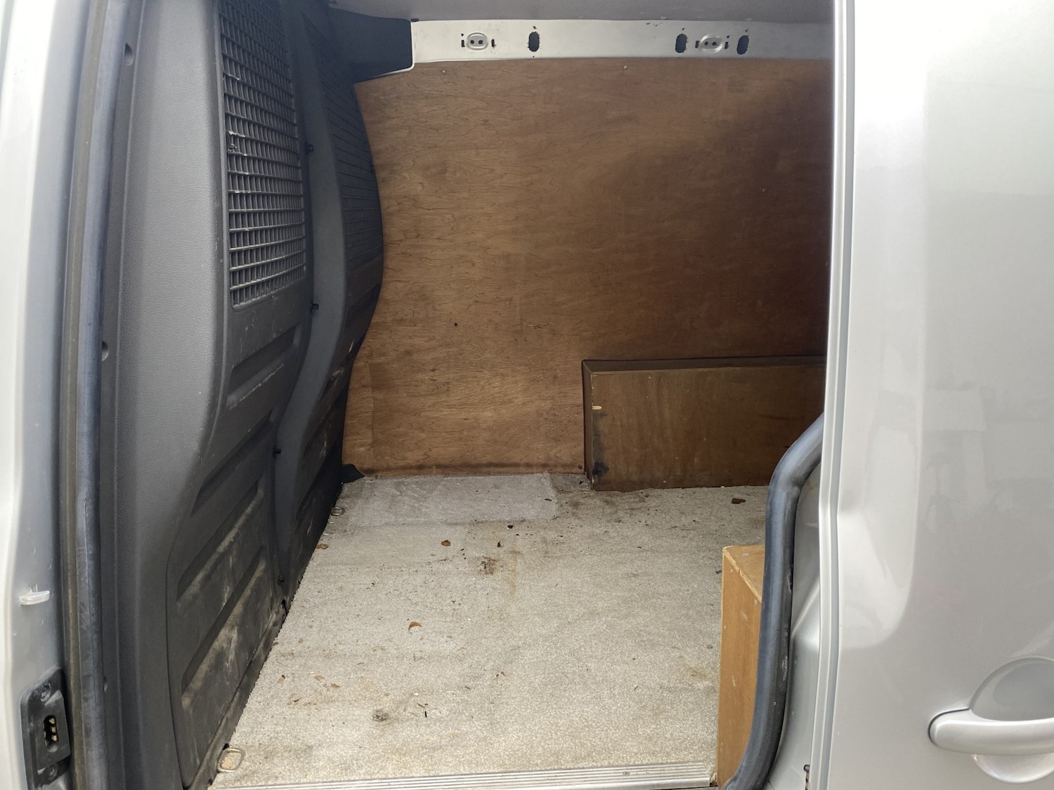 Used Volkswagen Caddy 2012 for sale - 77938196: Photo 40