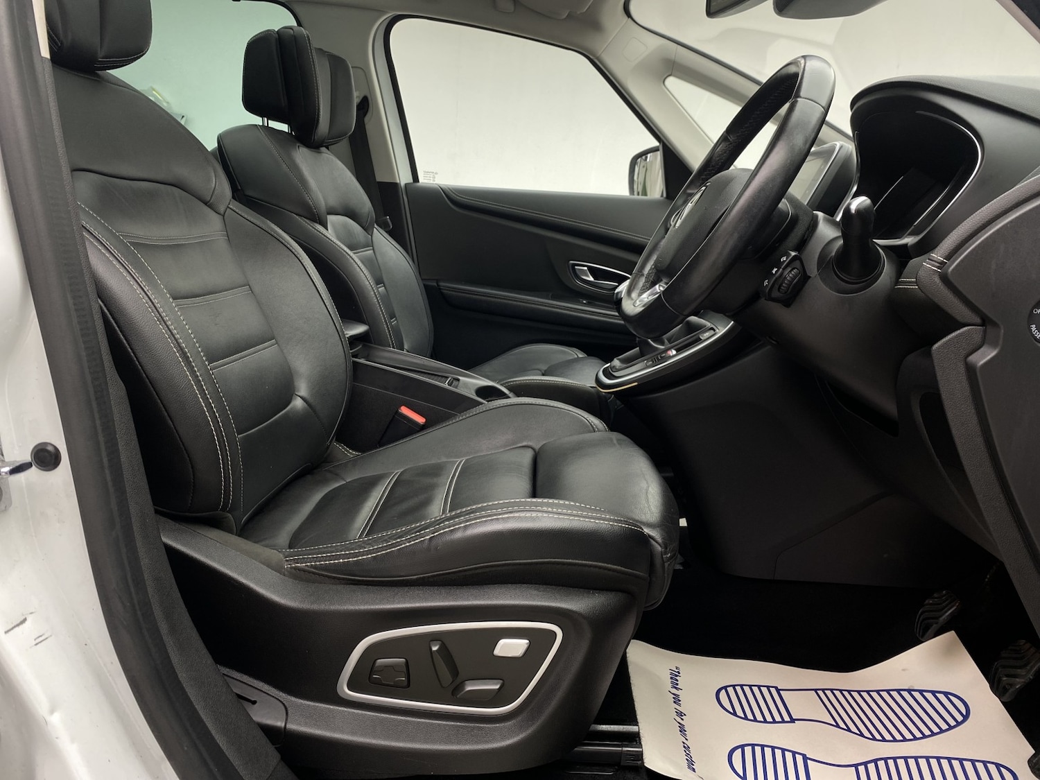 Used Renault Scenic 2018 for sale - 77548158: Photo 33