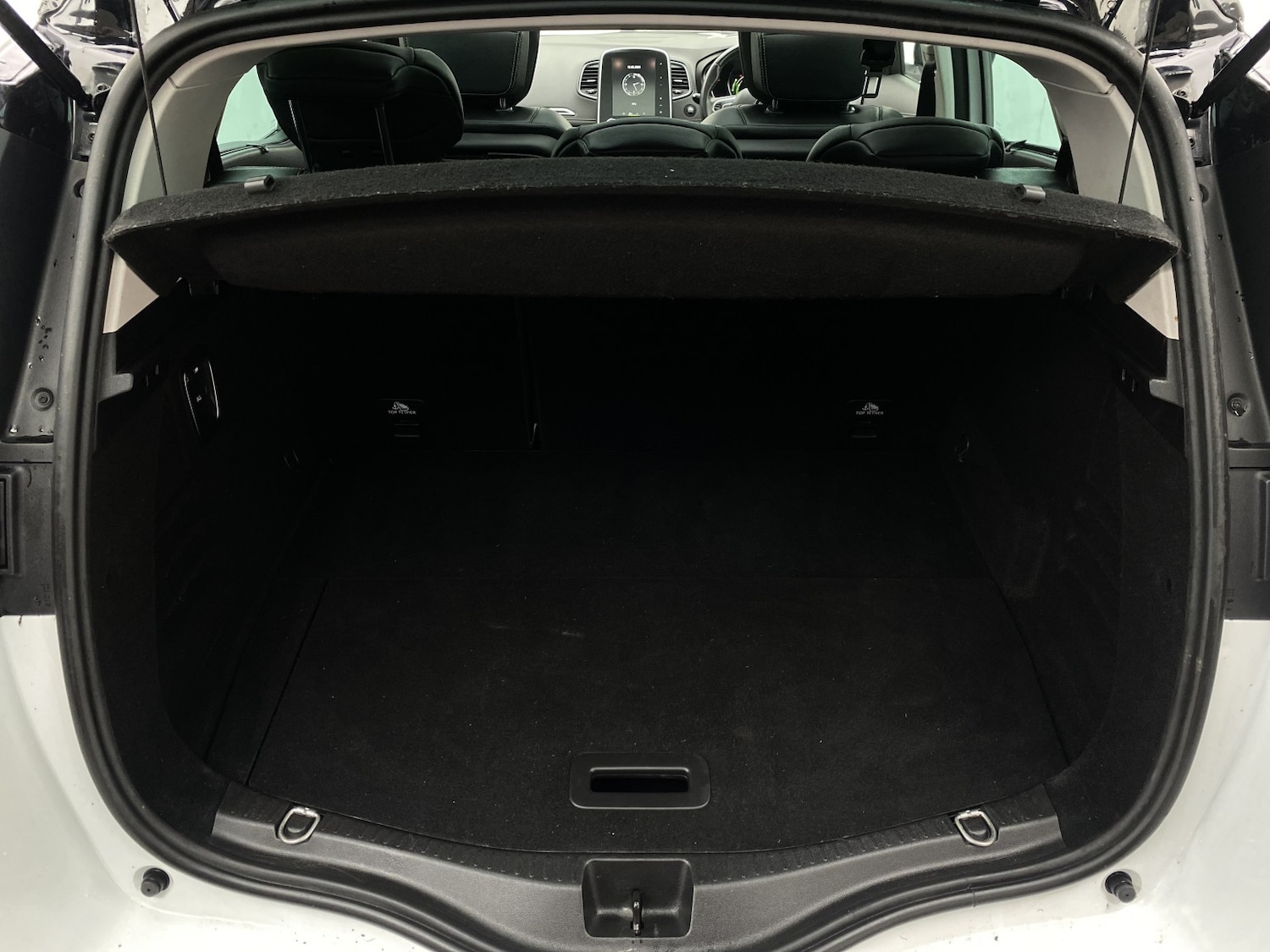 Used Renault Scenic 2018 for sale - 77548158: Photo 40