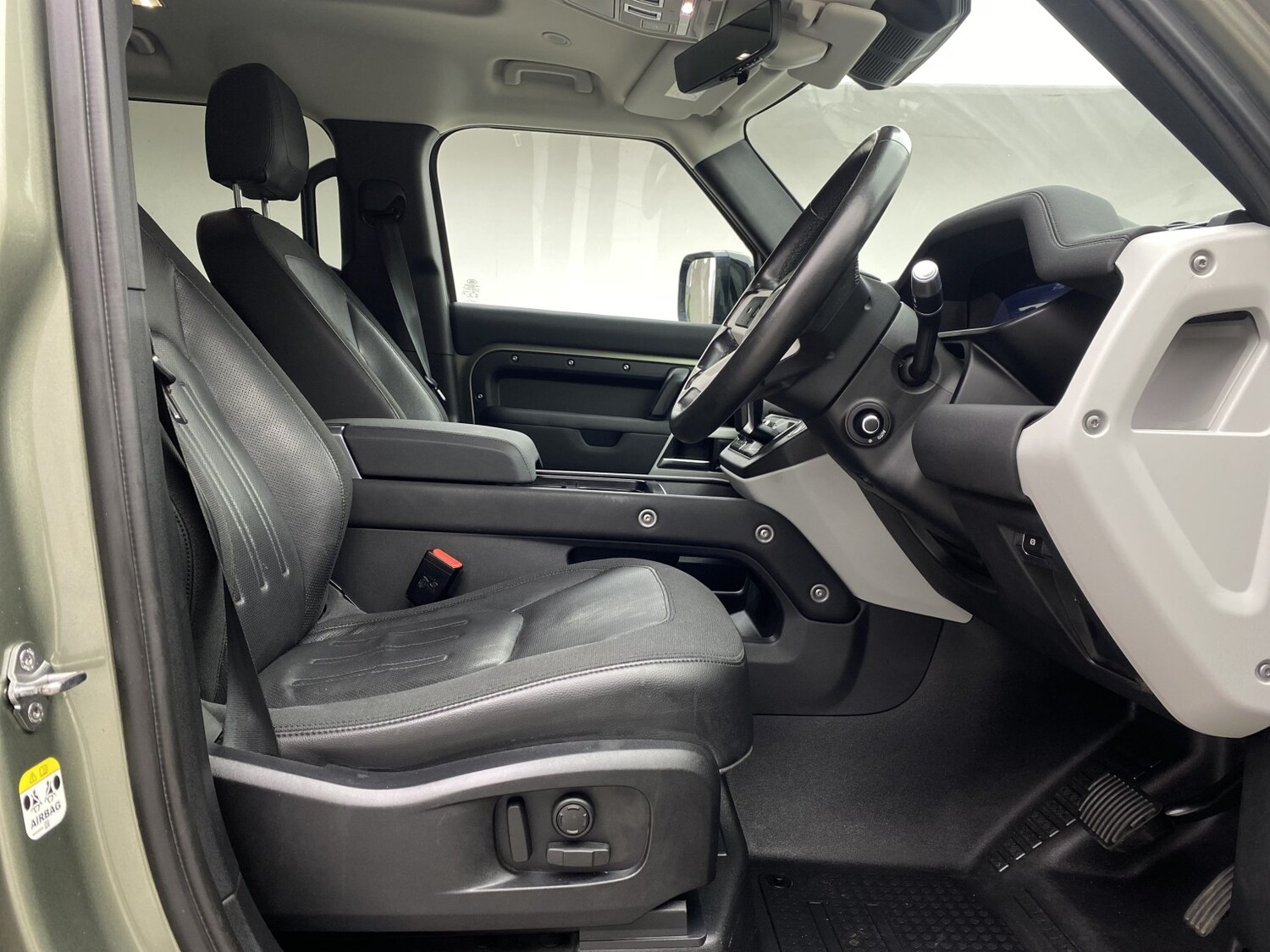 Used Land Rover Defender 110 2020 for sale - 77453302: Photo 45