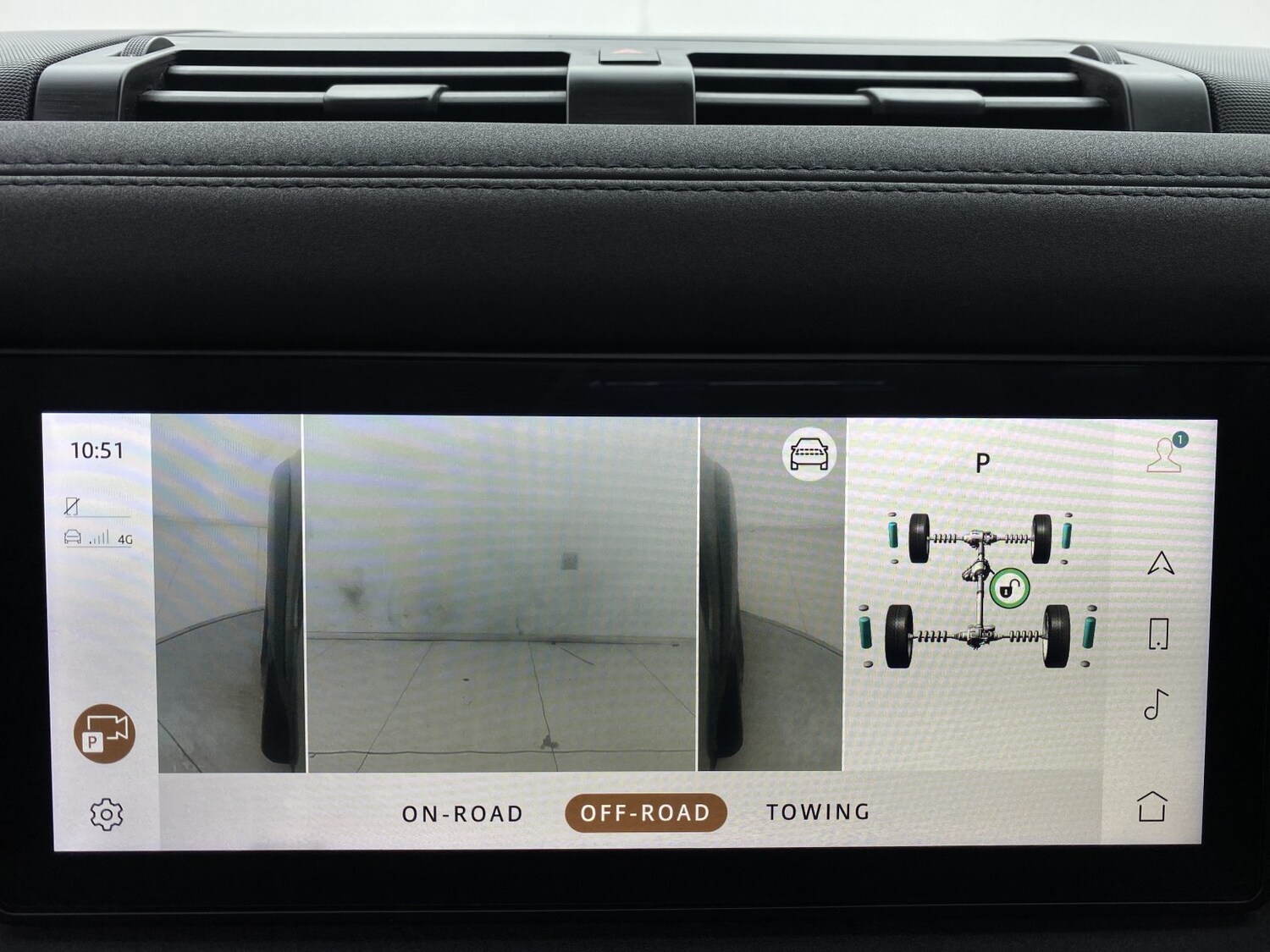 Used Land Rover Defender 110 2020 for sale - 77453302: Photo 76