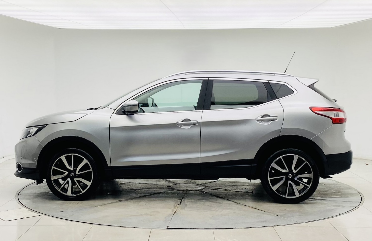 Used Nissan Qashqai 2016 for sale - 77453317: Photo 12