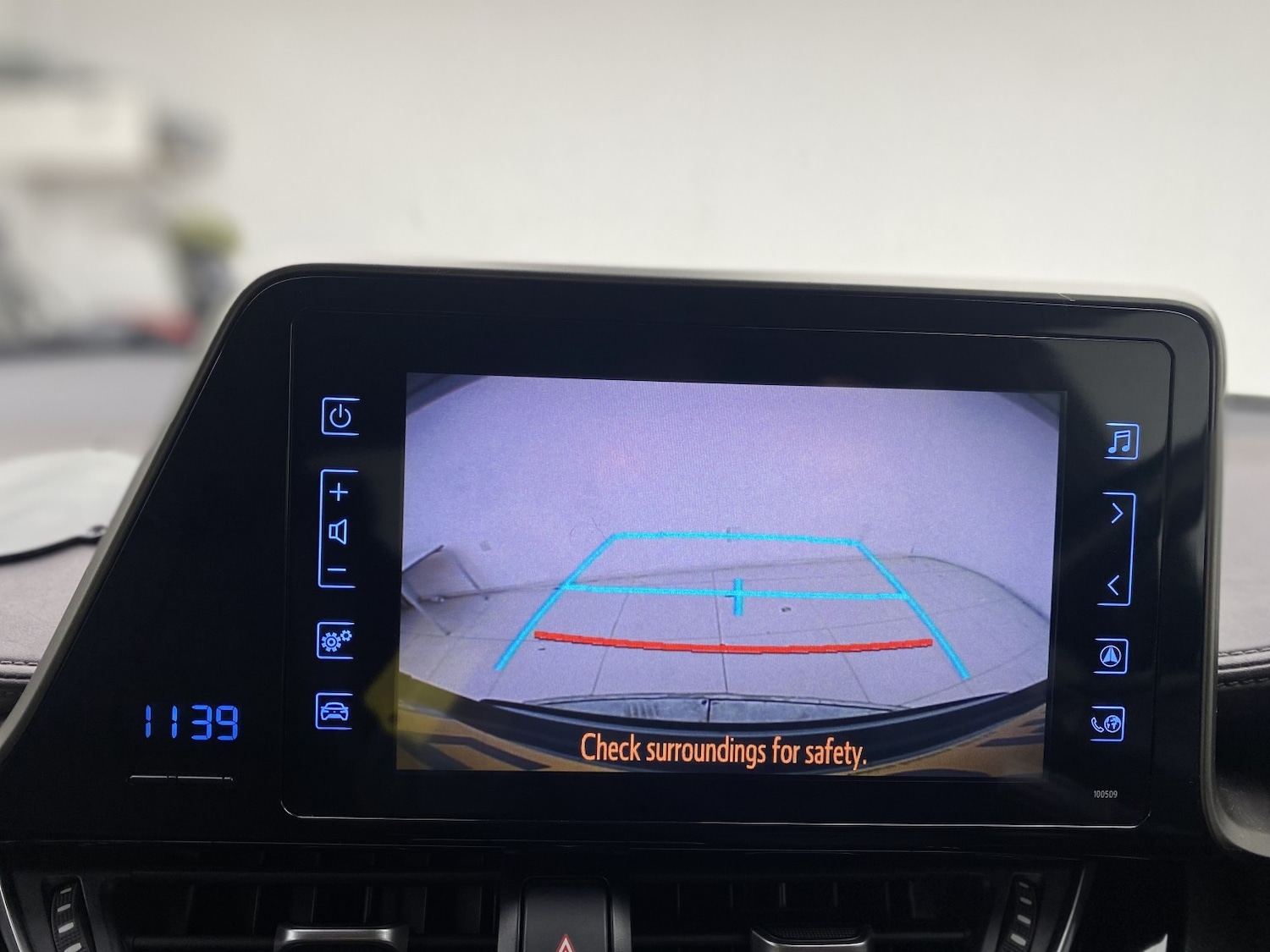 Used Toyota C-HR 2018 for sale - 77453421: Photo 14