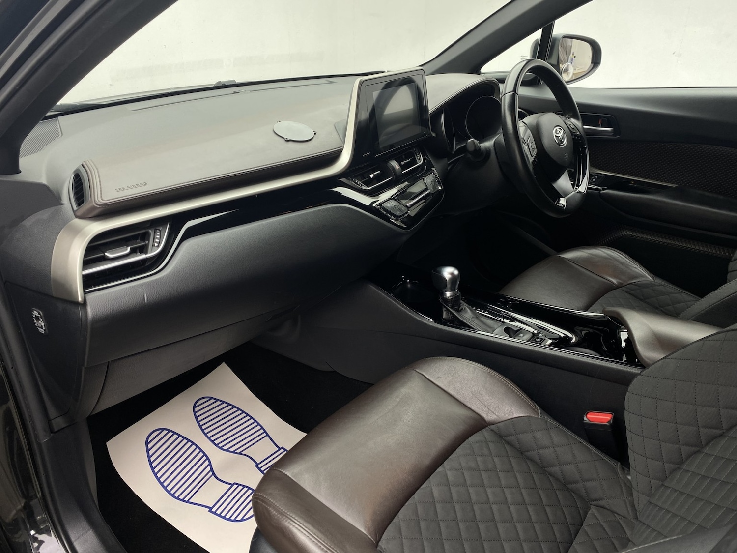 Used Toyota C-HR 2018 for sale - 77453421: Photo 44