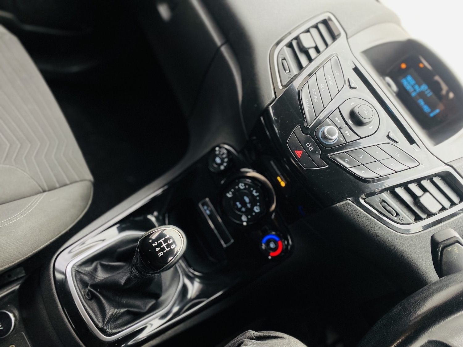 Used Ford Fiesta 2013 for sale - 77453174: Photo 12