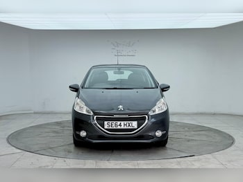 Used Peugeot 208 2015 for sale - 79115501: Photo