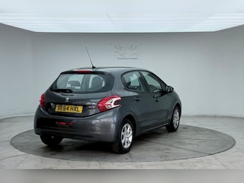 Used Peugeot 208 2015 for sale - 79115501: Photo