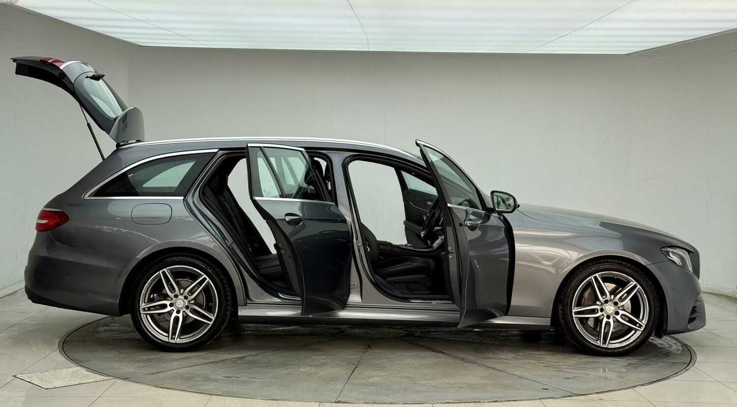 Used Mercedes-Benz E Class 2017 for sale - 77453254: Photo 19