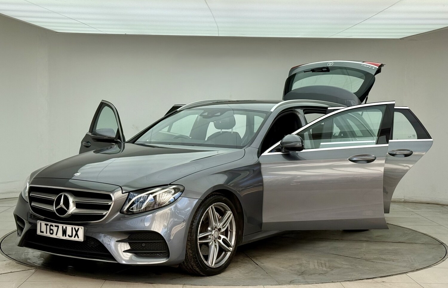 Used Mercedes-Benz E Class 2017 for sale - 77453254: Photo 24