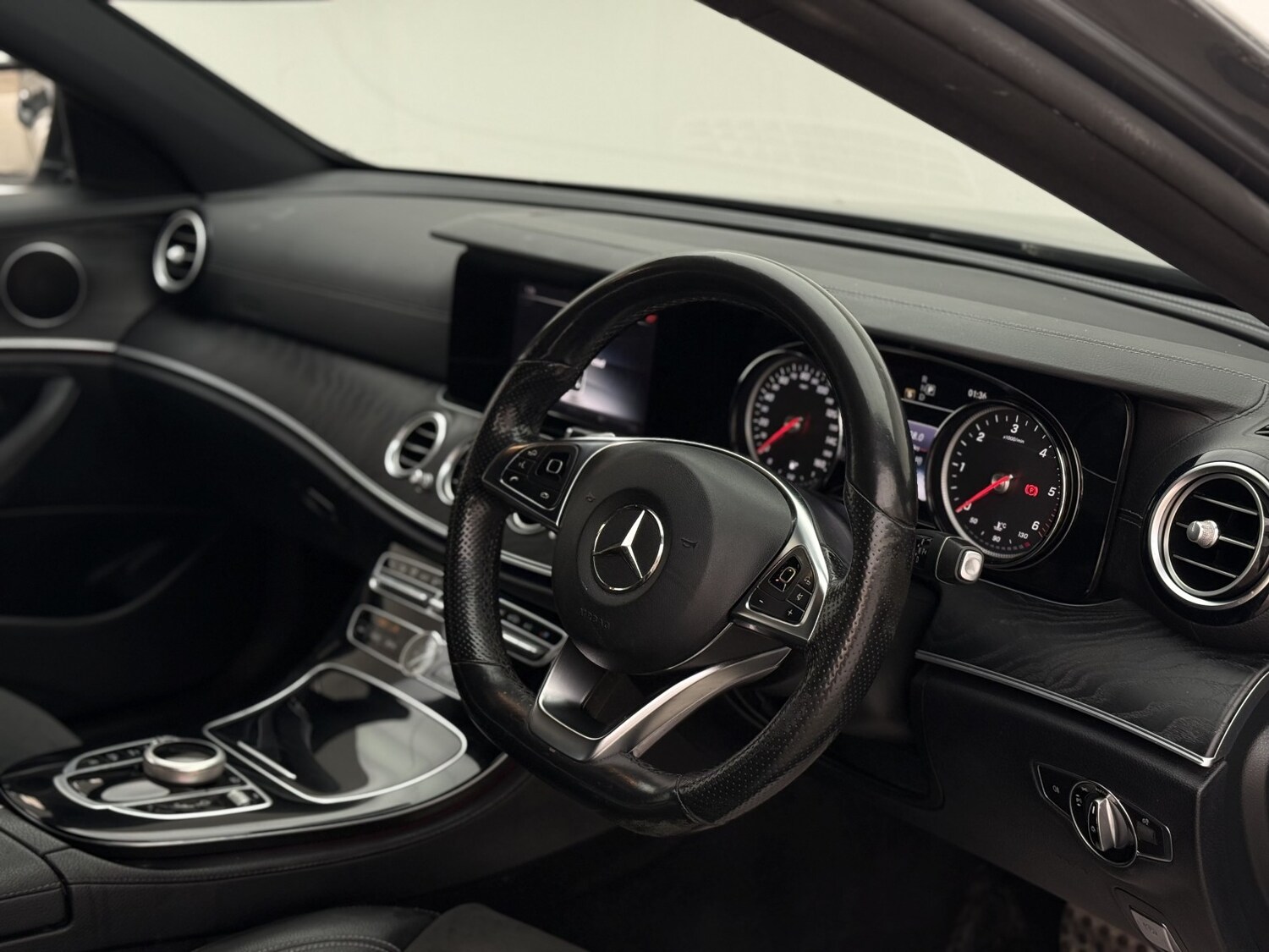 Used Mercedes-Benz E Class 2017 for sale - 77453254: Photo 27