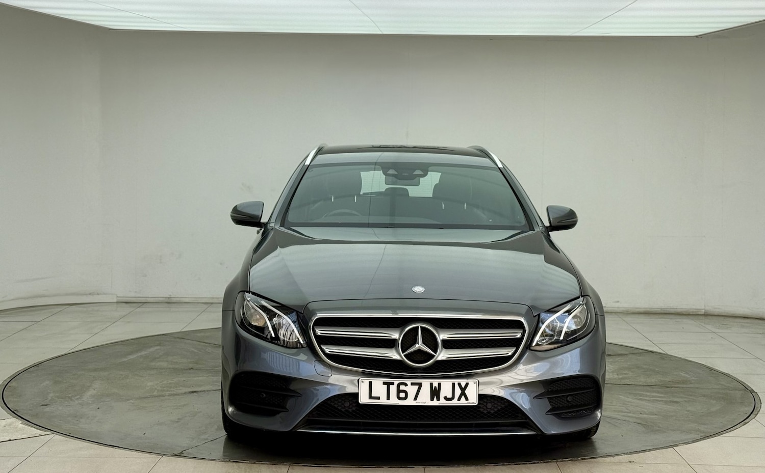 Used Mercedes-Benz E Class 2017 for sale - 77453254: Photo 6