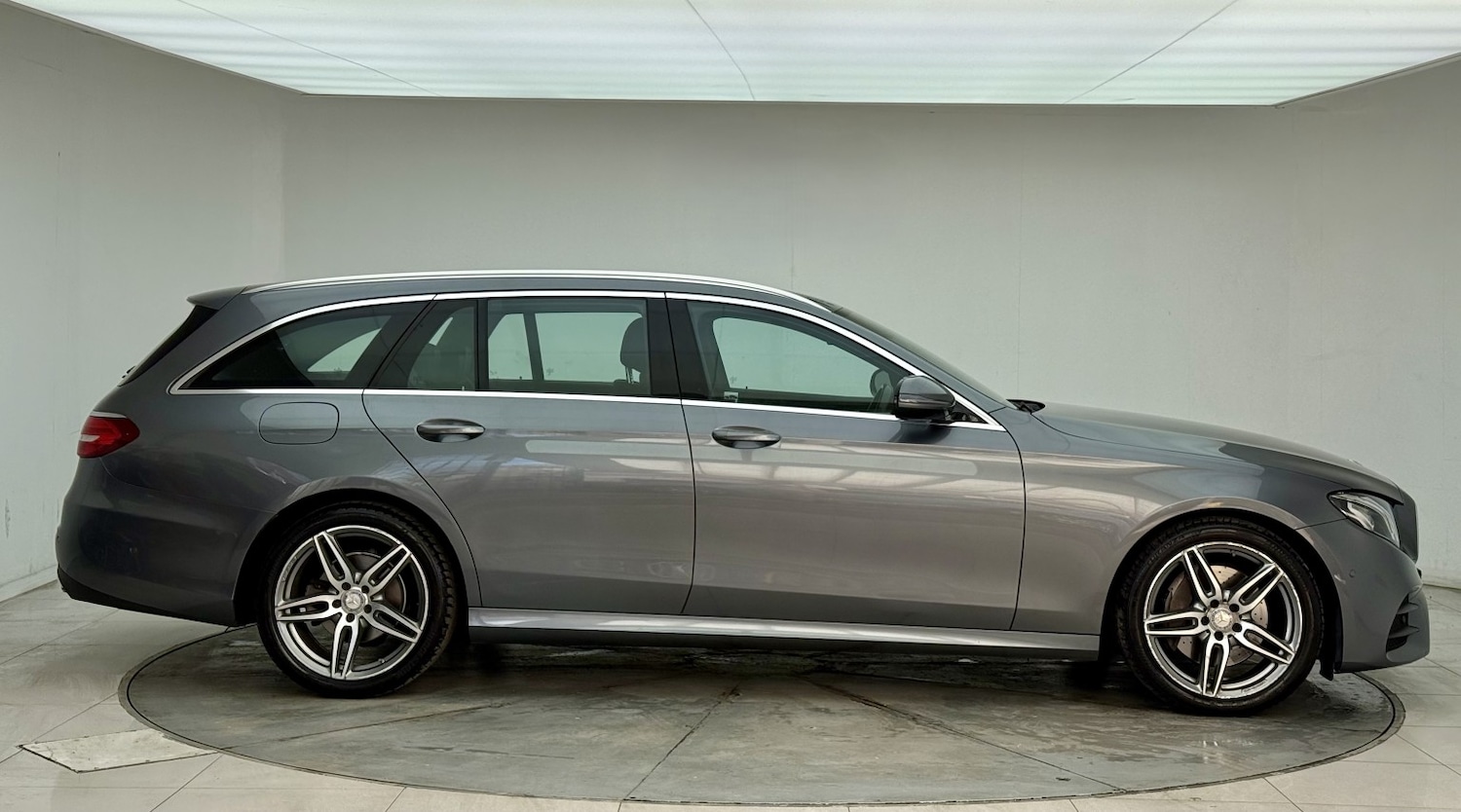 Used Mercedes-Benz E Class 2017 for sale - 77453254: Photo 8