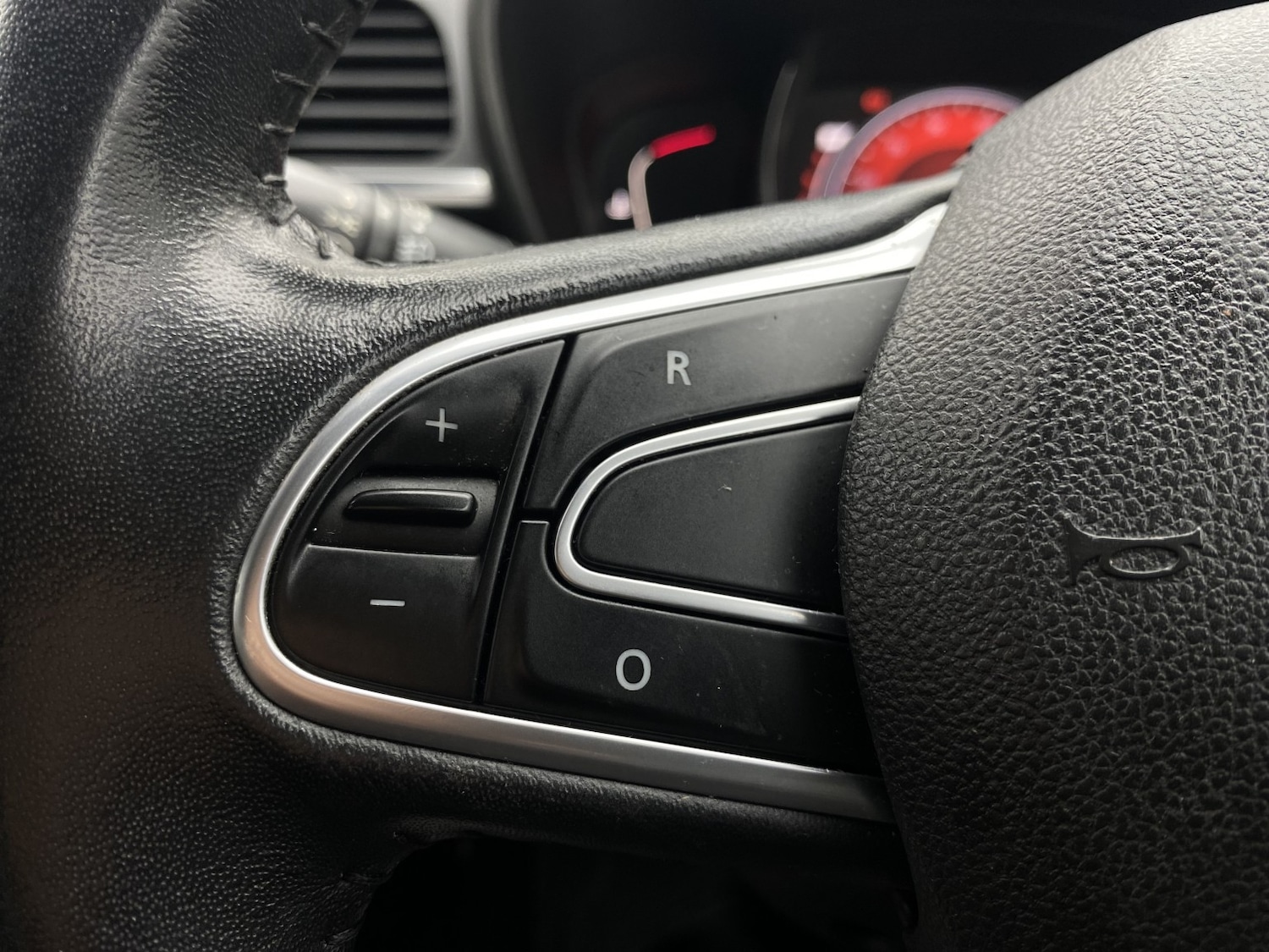 Used Renault Kadjar 2017 for sale - 77465797: Photo 52