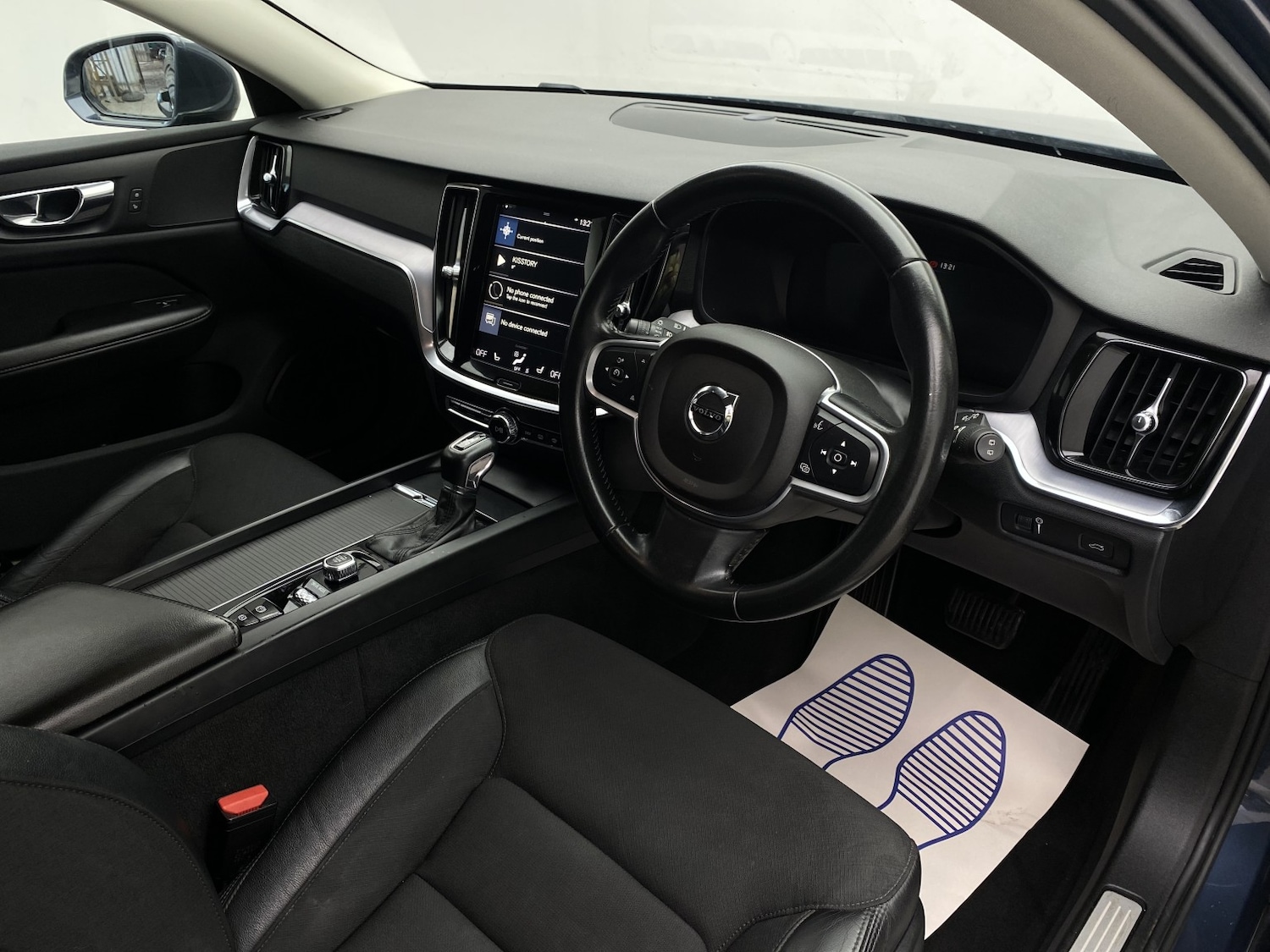 Used Volvo V60 2018 for sale - 77453310: Photo 10