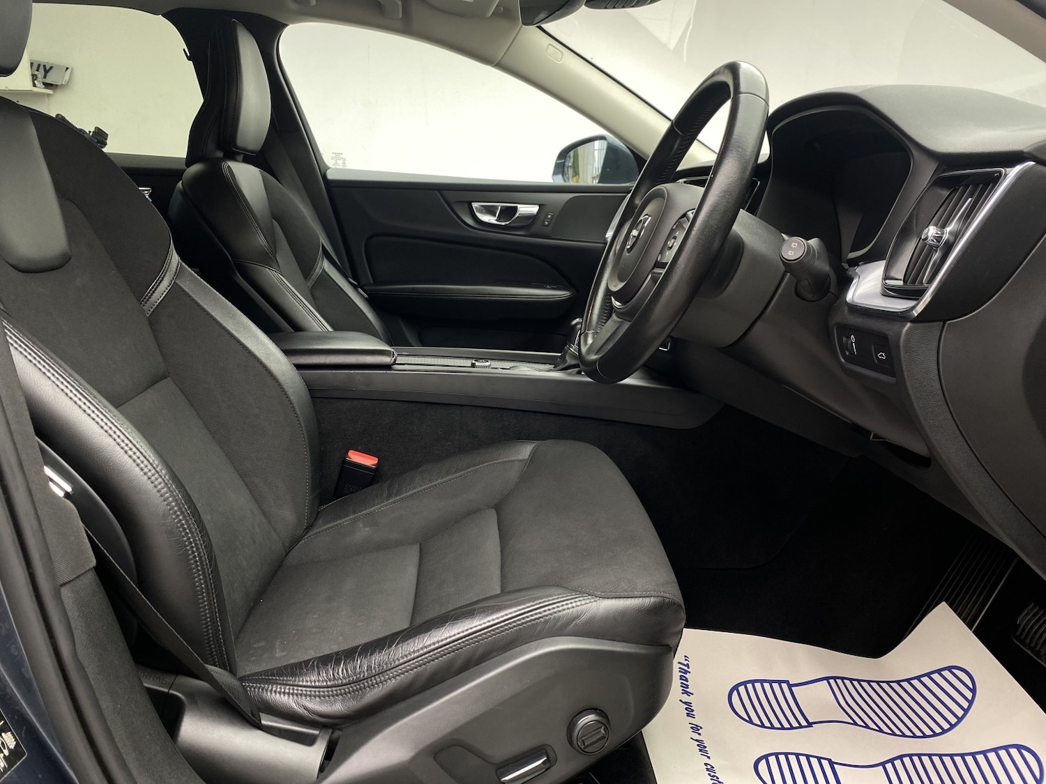 Used Volvo V60 2018 for sale - 77453310: Photo 12