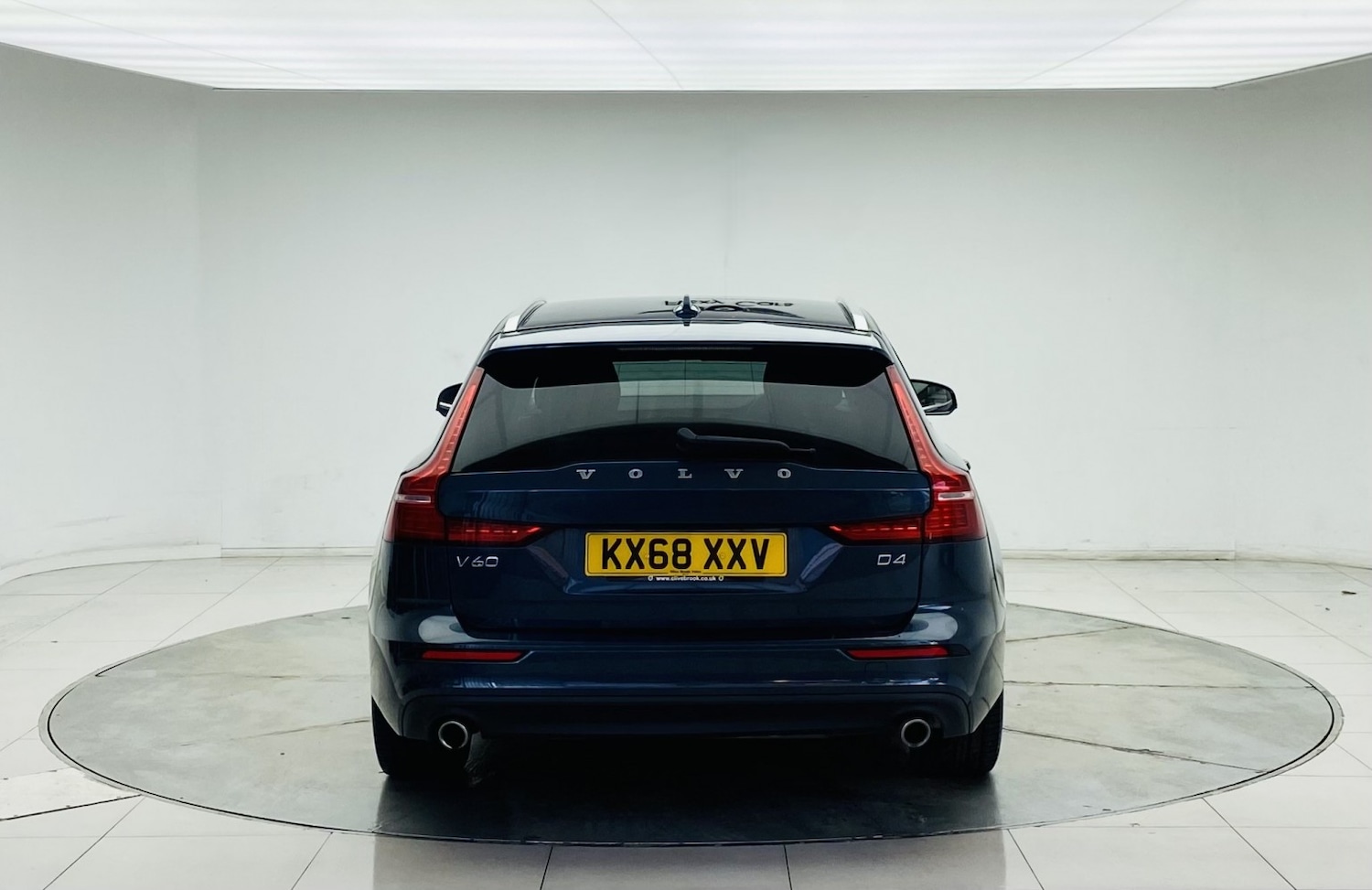 Used Volvo V60 2018 for sale - 77453310: Photo 14