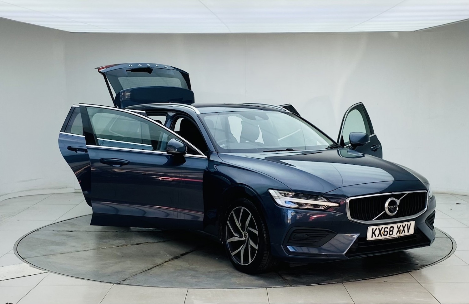 Used Volvo V60 2018 for sale - 77453310: Photo 17