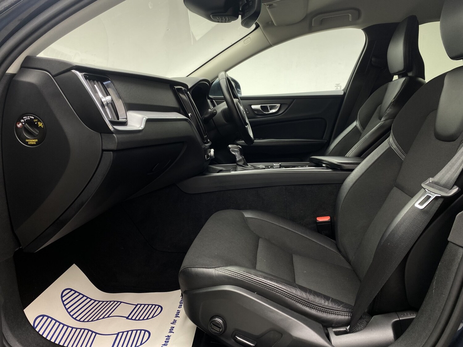 Used Volvo V60 2018 for sale - 77453310: Photo 37