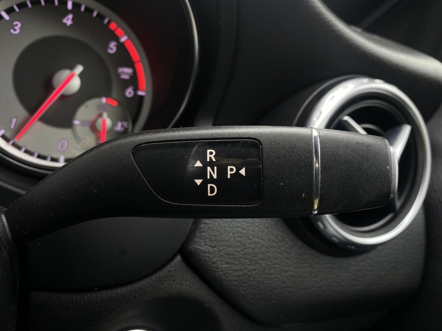 Used Mercedes-Benz GLA 2015 for sale - 77453342: Photo 46