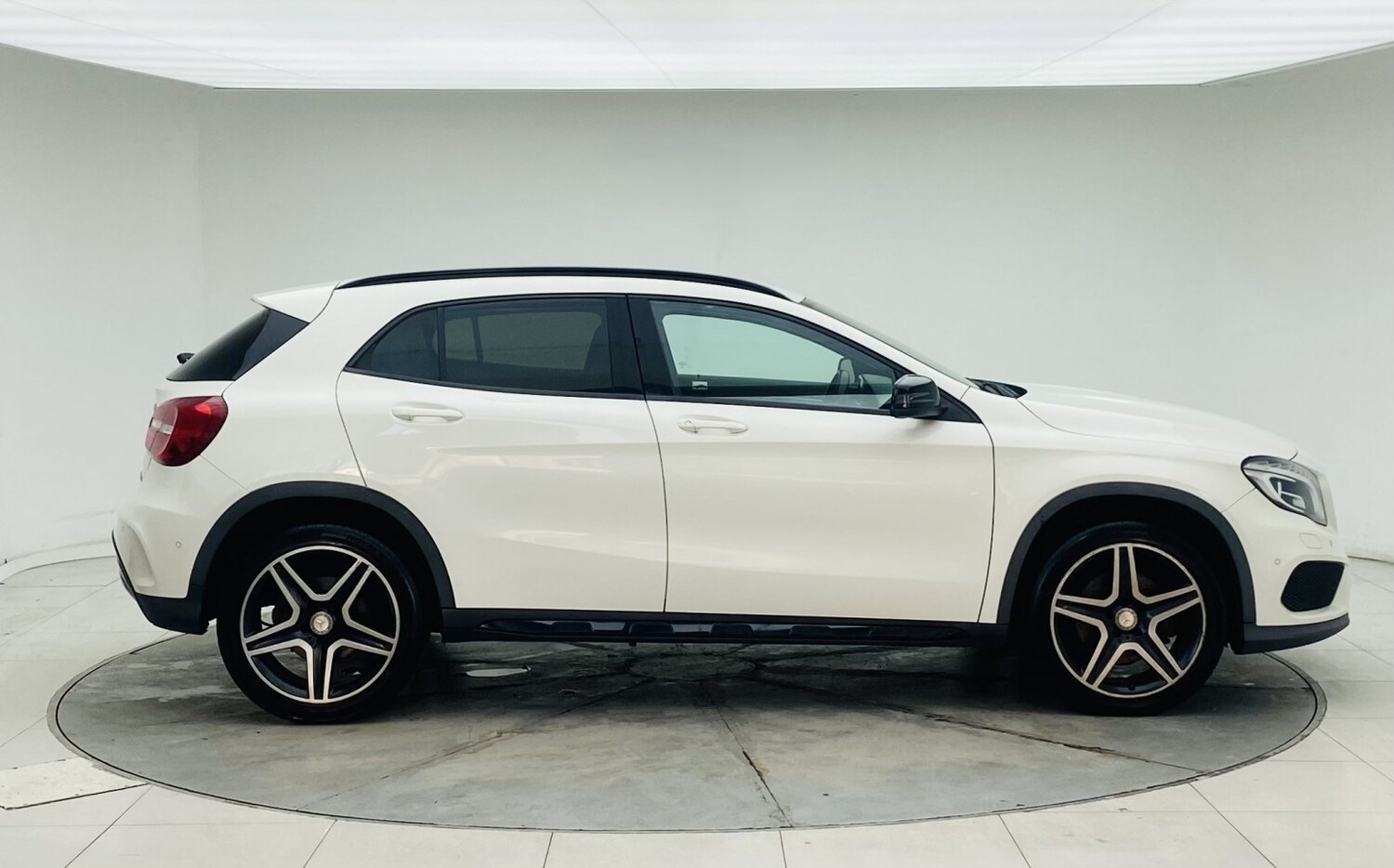 Used Mercedes-Benz GLA 2015 for sale - 77453342: Photo 6