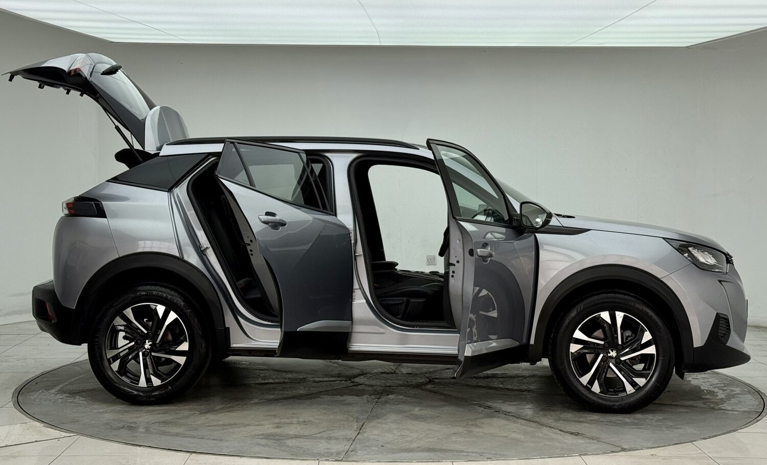 Used Peugeot 2008 2023 for sale - 77453252: Photo 15