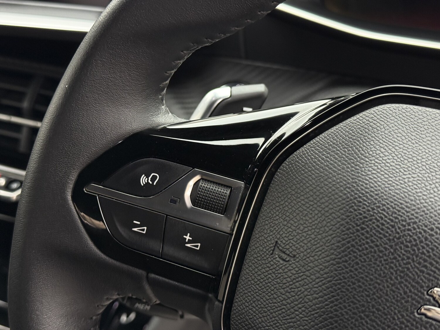 Used Peugeot 2008 2023 for sale - 77453252: Photo 35