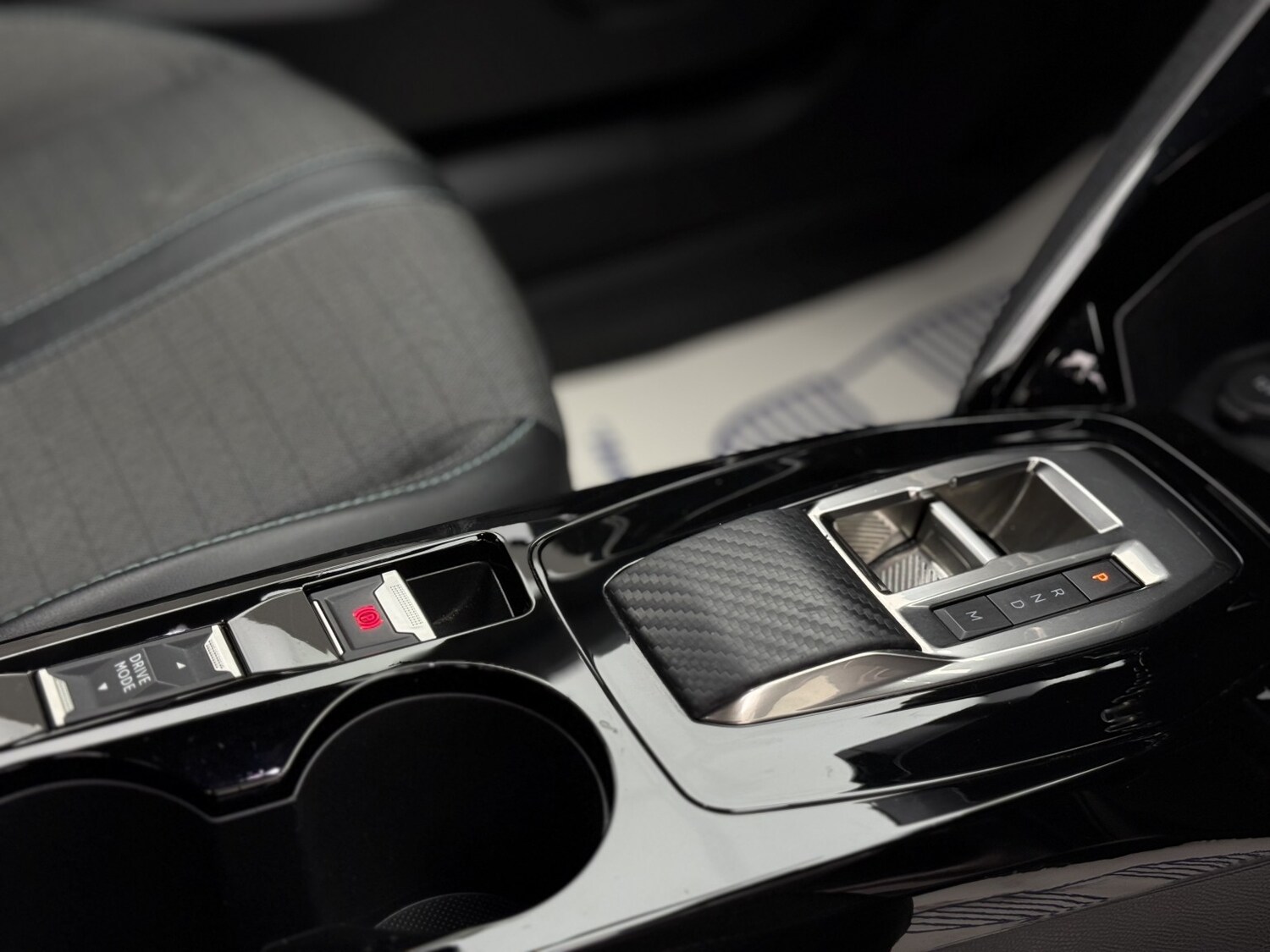 Used Peugeot 2008 2023 for sale - 77453252: Photo 36