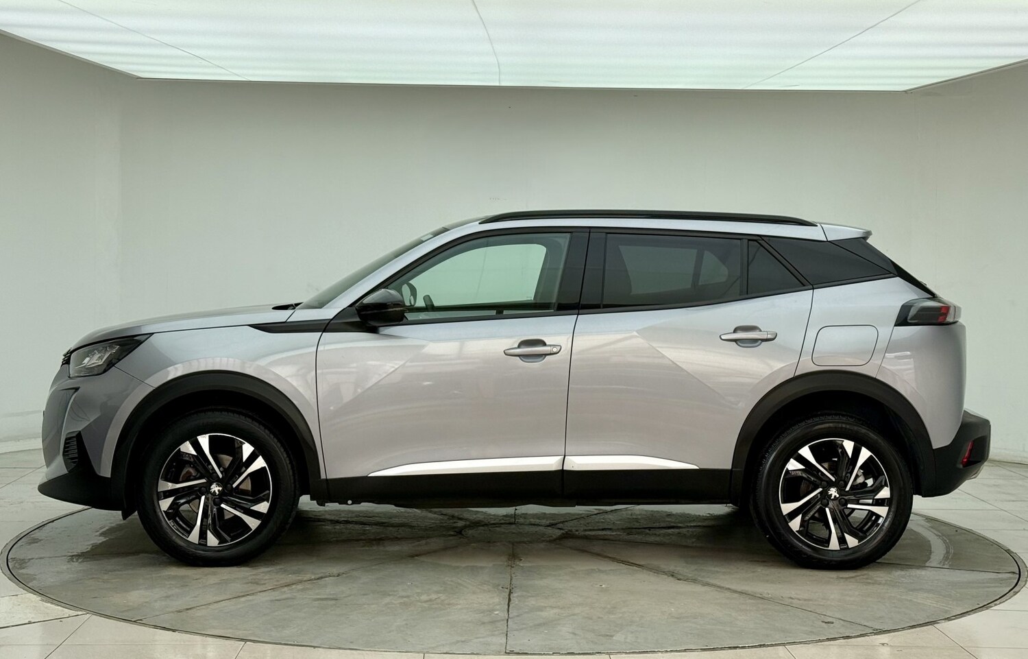 Used Peugeot 2008 2023 for sale - 77453252: Photo 7