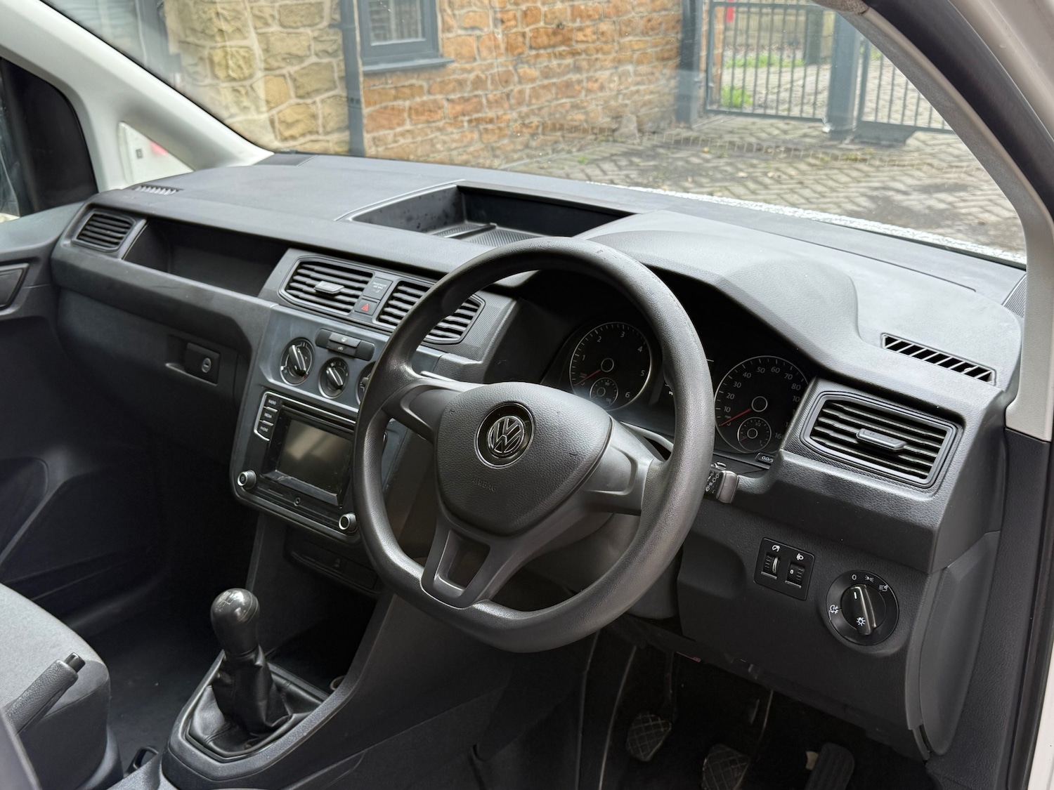 Used Volkswagen Caddy 2016 for sale - 77889918: Photo 8