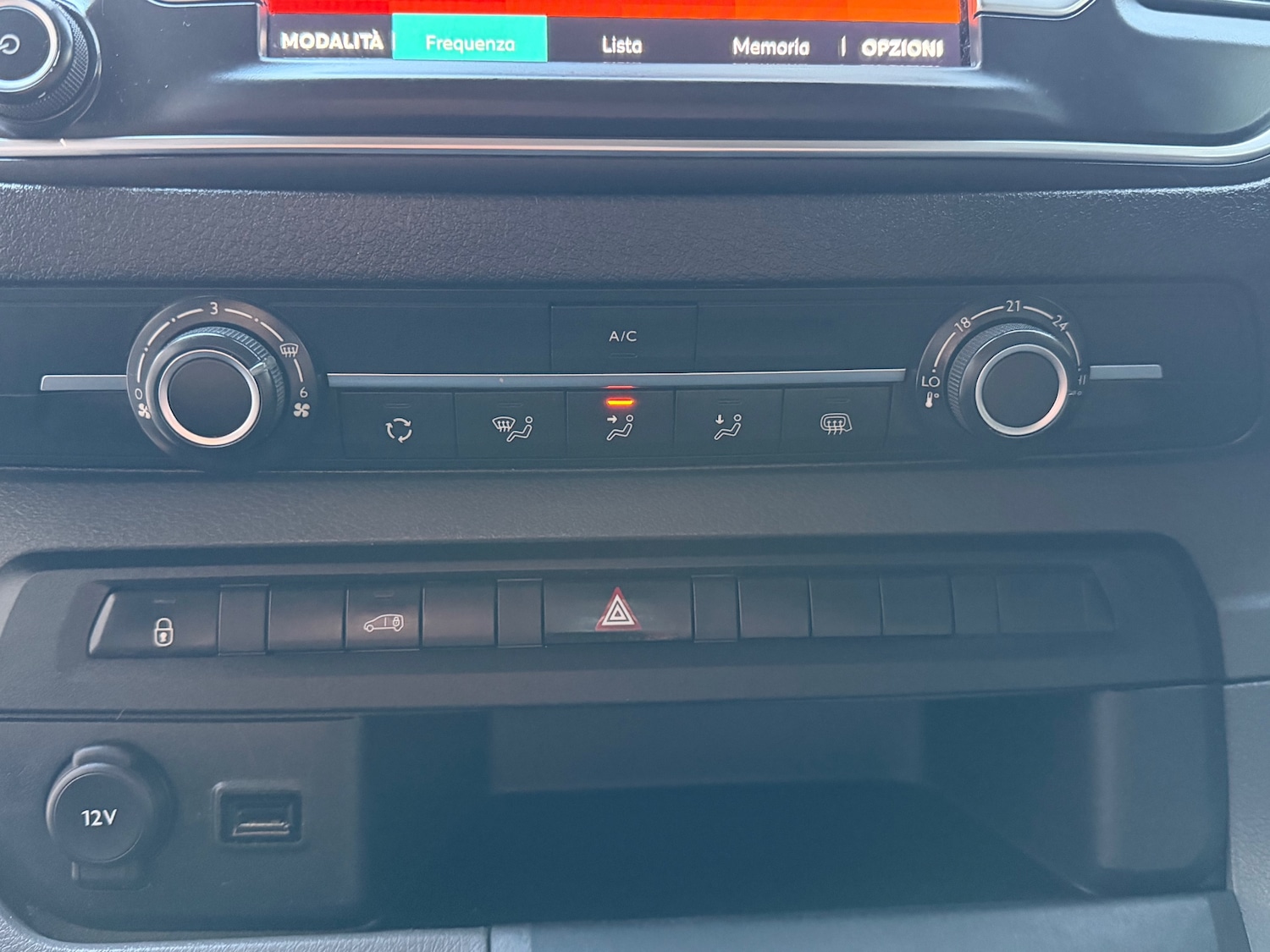 Used Citroen Dispatch 2019 for sale - 76684596: Photo 14