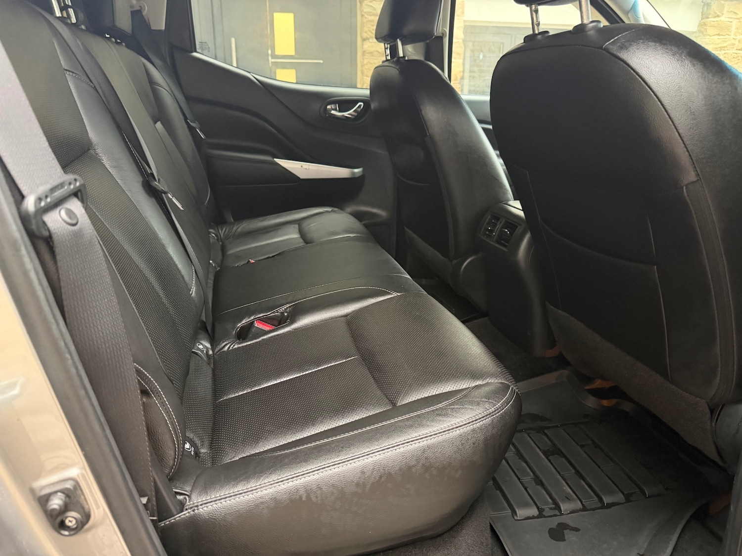 Used Nissan Navara 2016 for sale - 77417944: Photo 11