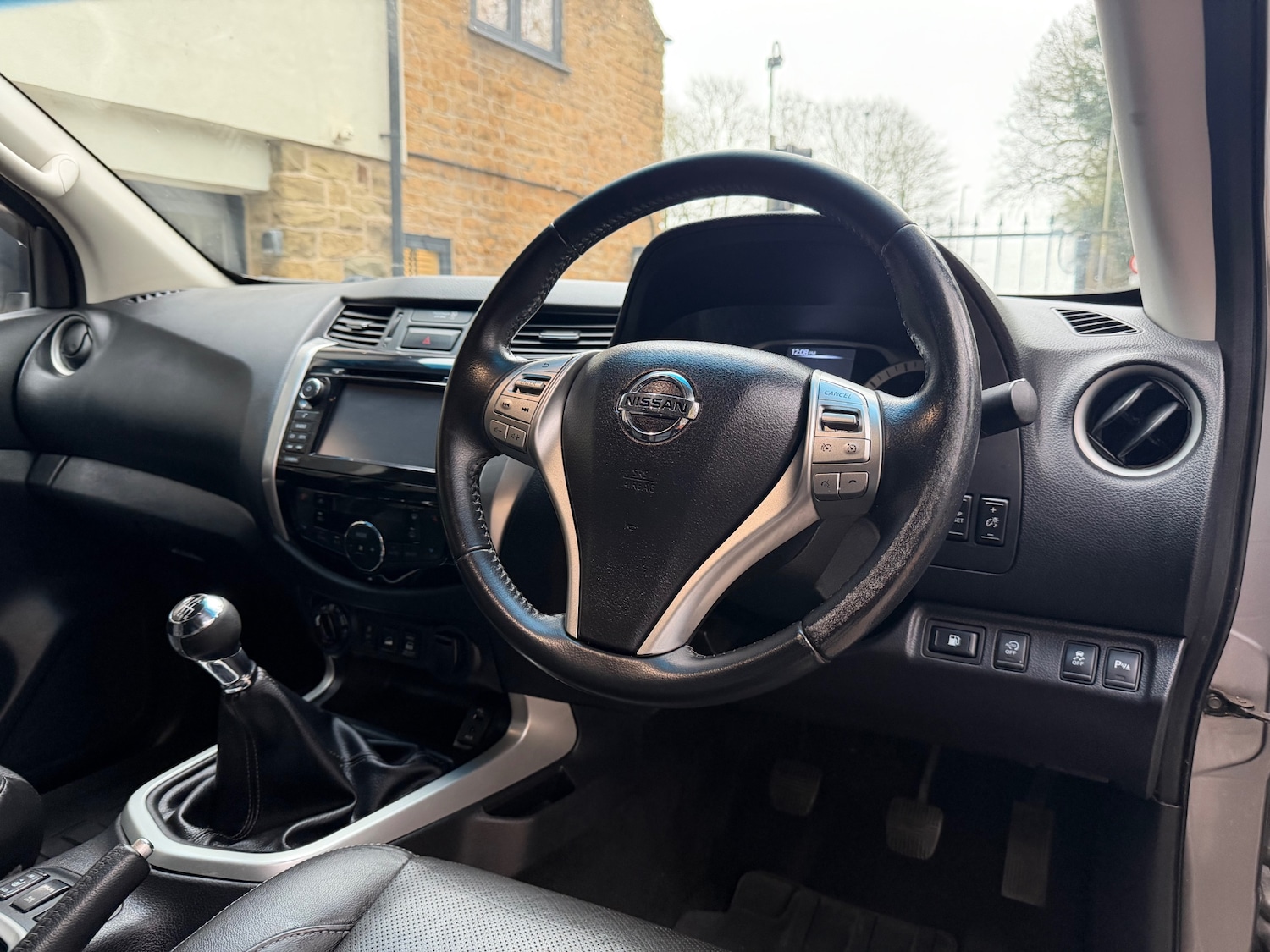 Used Nissan Navara 2016 for sale - 77417944: Photo 8